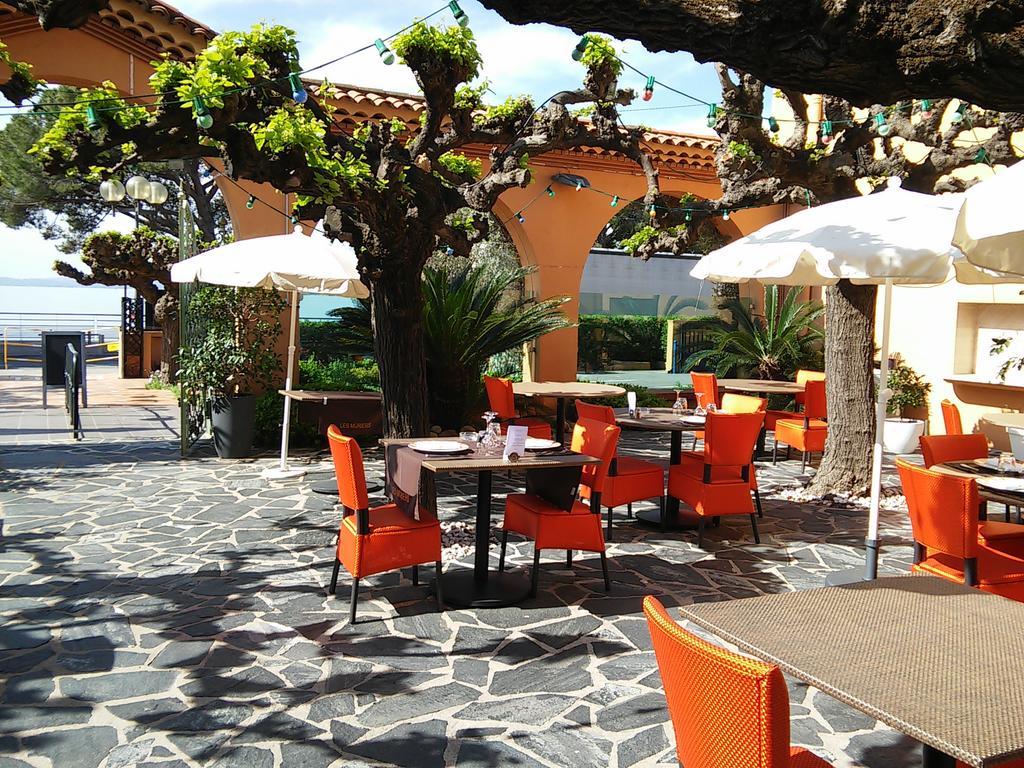 Hotel Le Provencal Logishotels لي إيسامبر المظهر الخارجي الصورة