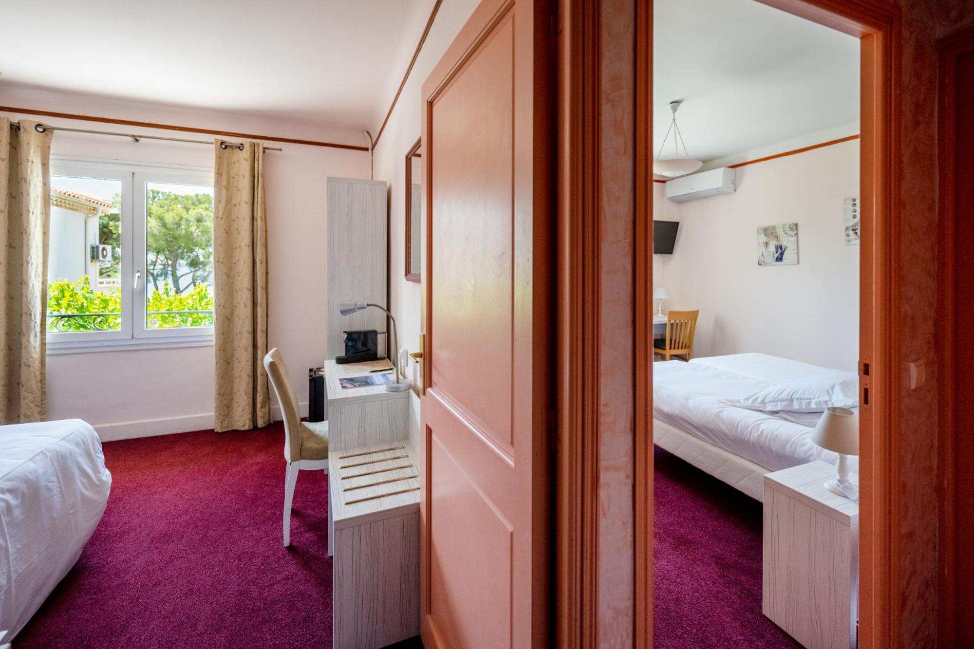 Hotel Le Provencal Logishotels لي إيسامبر المظهر الخارجي الصورة